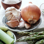 Bordje met ui en knoflook