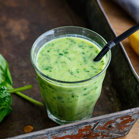 Smoothie banaan kiwi limoen