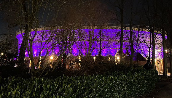 Gashouder Westergasfabriek op Wereld Kanker Dag